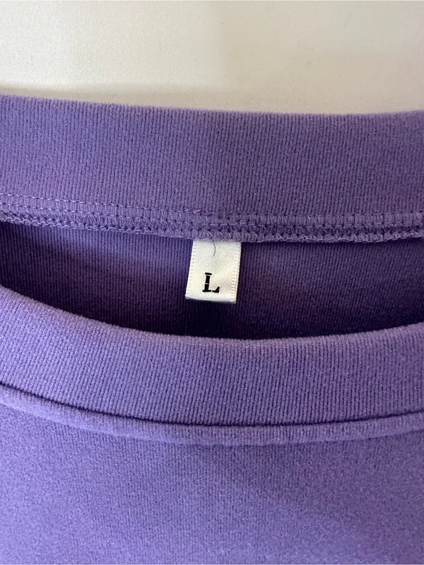 Women's Lavender Crewneck Pullover Sweatshirt Purple Size L - Image 6