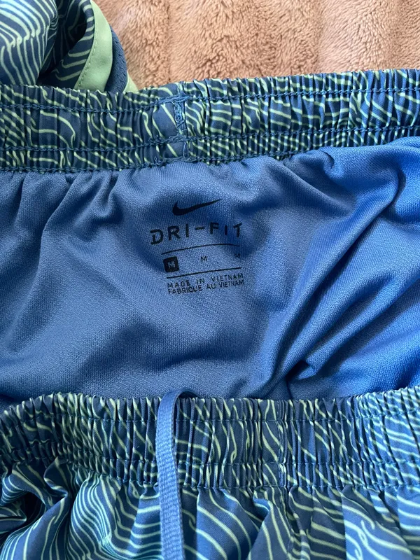 Nike shorts - Image 2
