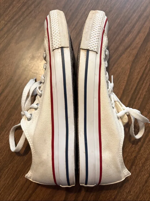 Converse Men 6 Women 8 Classic Low Top Canvas Sneakers Off White - Image 5