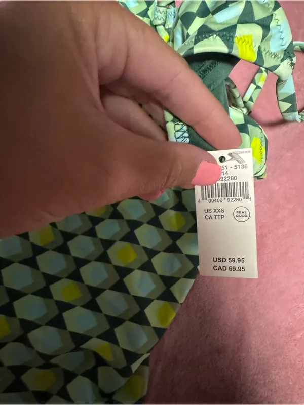 Green aerie swim - Image 7