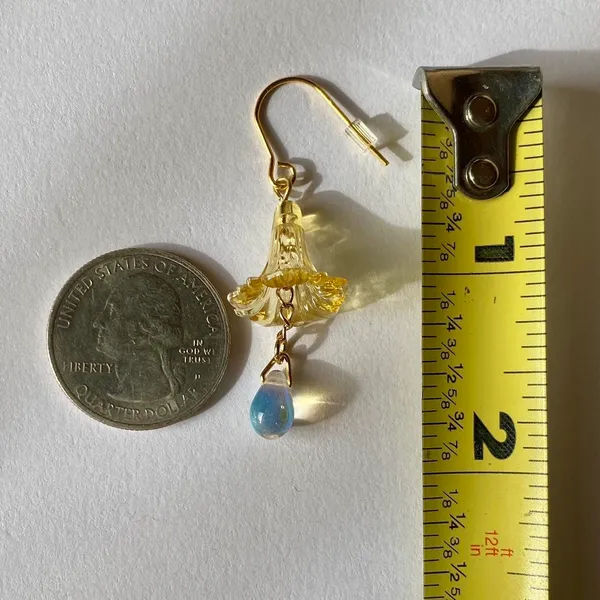 Handmade quality Czech glass beads & German acrylic flower beads cute fairy cottage style dangle earrings💐🩵 - Image 7