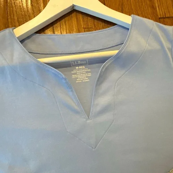L.L. Bean supima cotton blue notch neck top size M - Image 8