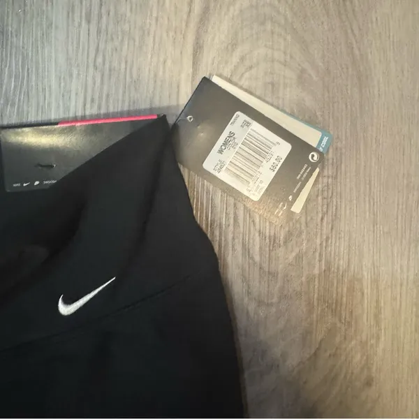 Nike XS Regular Fit Black Yoga pants NWT - Image 4