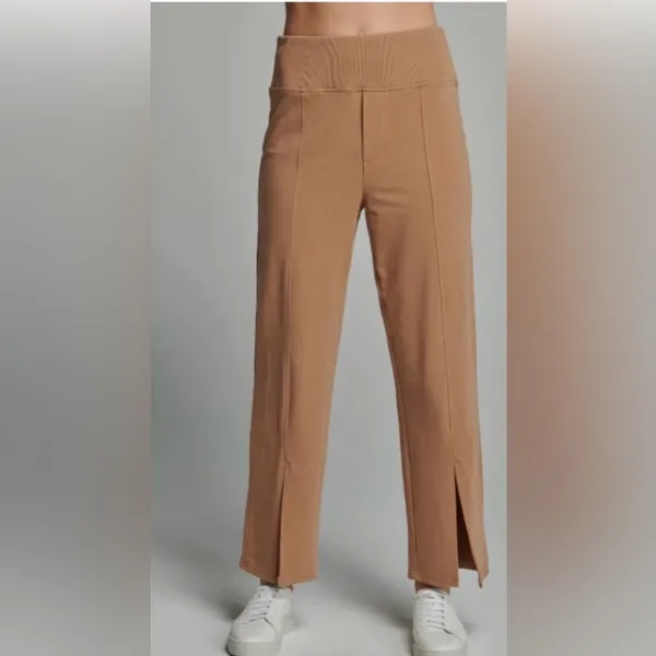 Sundays Moxie French Terry pants in‎ Burro size Medium - Image 10