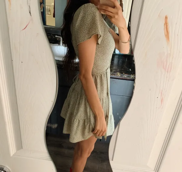 Abercrombie Green Floral V-Neck Short Sleeve Mini Dress - Image 4