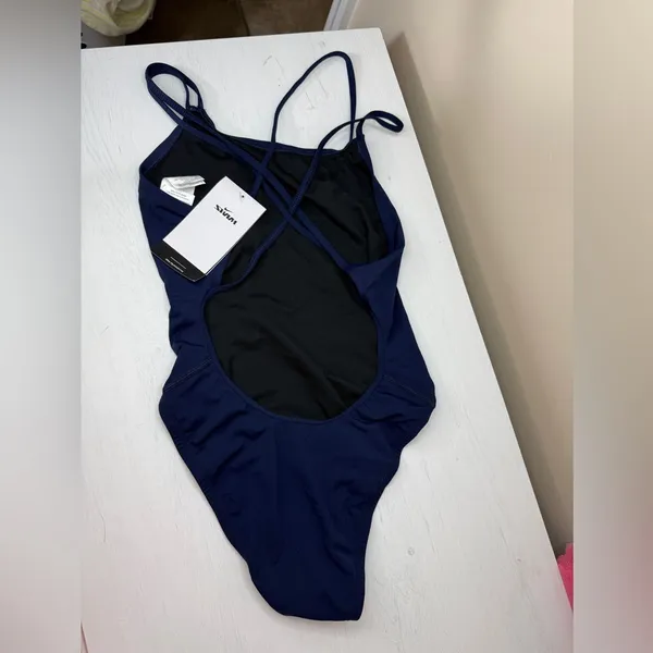 Nike Women's Hydrastrong Solid Spiderback One Piece Navy NWT - Image 10