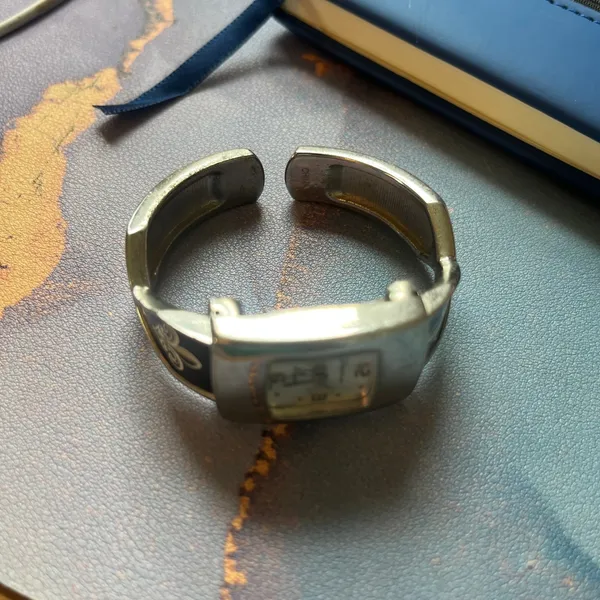 New Orleans Saints Cuff Bangle‎ Watch Black Enamel Silver Tone Fleur de Lis - Image 6
