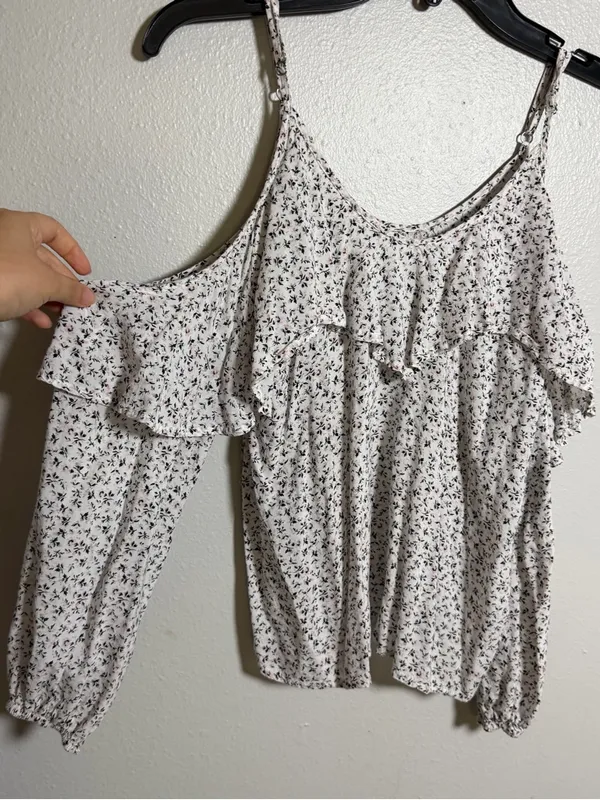 Abercrombie & Fitch Women Preppy Floral Ruffle Spaghetti Strap Top White size XS - Image 3