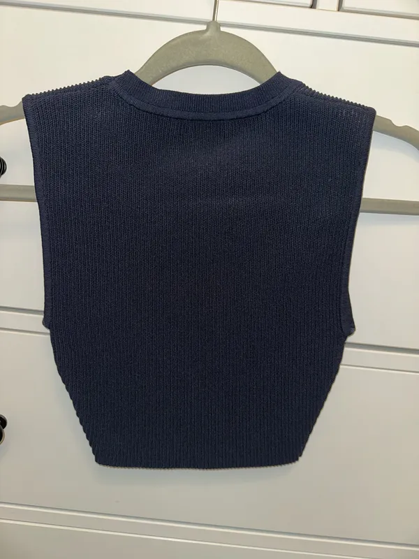 Aritzia Sculpt Knit Tank Crop - Image 3