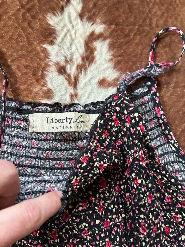Liberty Love Maternity knee length dress size large All though labeled as maternity it can work as a regular dress as well! One of the straps is peeling pretty badly see photos - Image 4