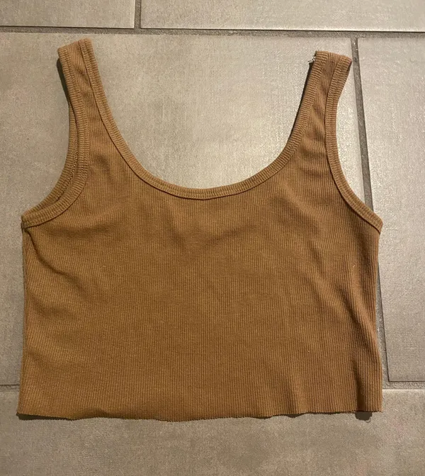 Crop Top Brown - Image 2