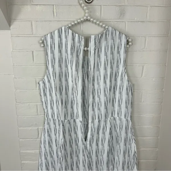 Calvin Klein White & Black Striped Drape Twist Front Dress Size 12 - Image 11