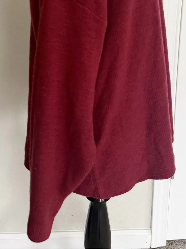 Free People Beach Oversized Sweater size Small - Image 4