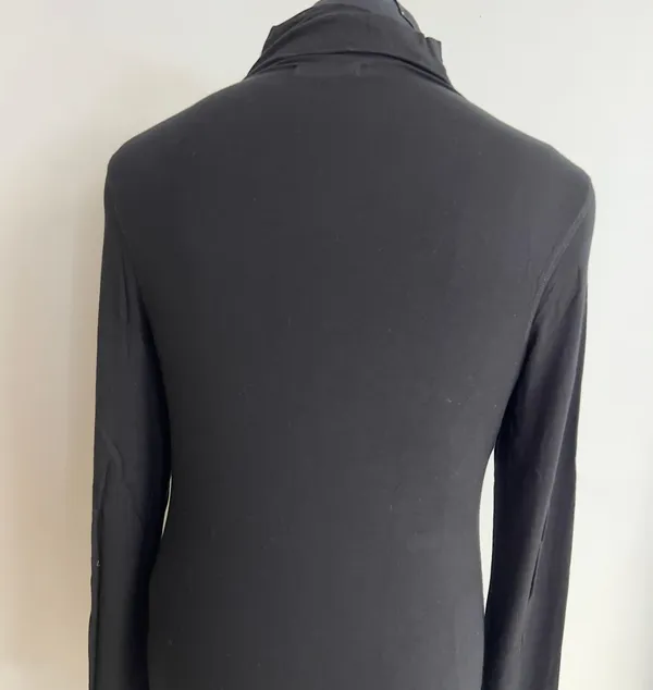 CL Women’s Classic Monk Turtleneck Sweater NWOT - Image 4