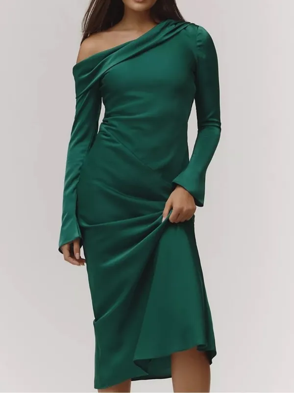 Nia Women’s Claire One Off Shoulder Emerald Green Long Sleeve Satin Midi Dress - Image 13