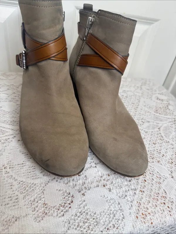 COACH Pauline Taupe Gray nubuck suede Ankle Boots with Brown Leather Strap 8.5 - Image 5