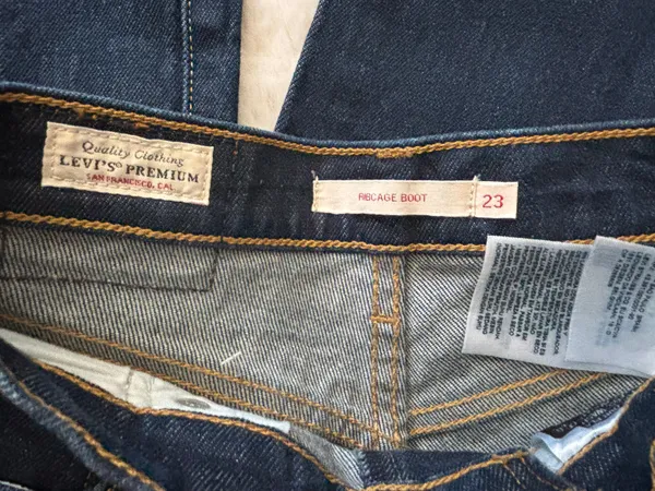 Levi’s Ribcage Jeans - Image 5