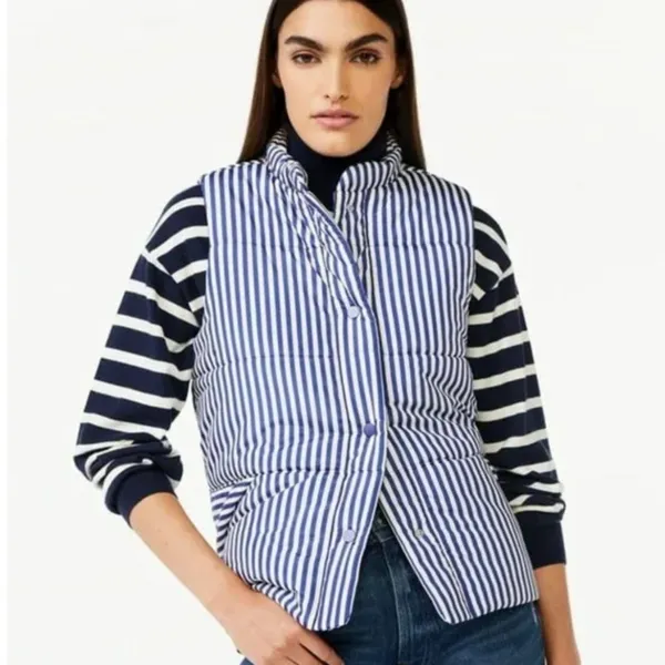 Free Assembly‎ oversized puffer vest size small - Image 2