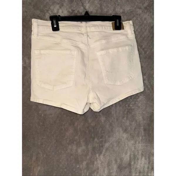 American Eagle Super High Rise Relaxed Short in Cream Size 8 #769 - Image 8