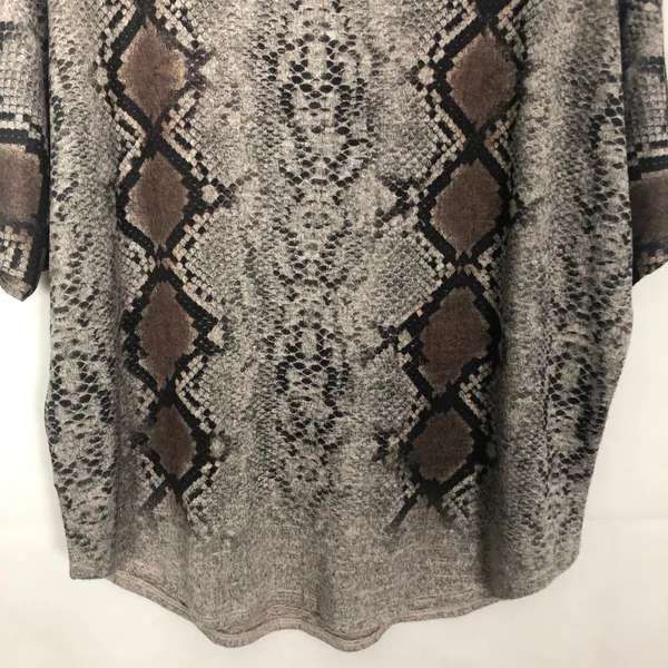 Ember Snake Print V-Neck Dolman Sleeve Top Size L - Image 8