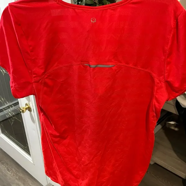 Active Life Women’s Large Workout Shirt - Image 2