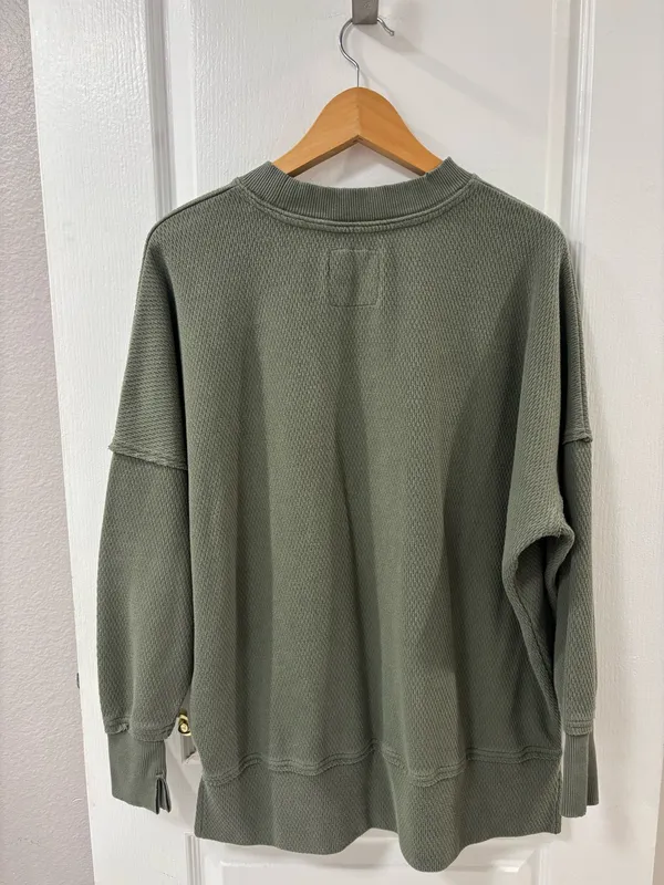 Aerie Oversized Waffle Knit Crew Knit Pullover Sweater in Olive Green S - Image 3