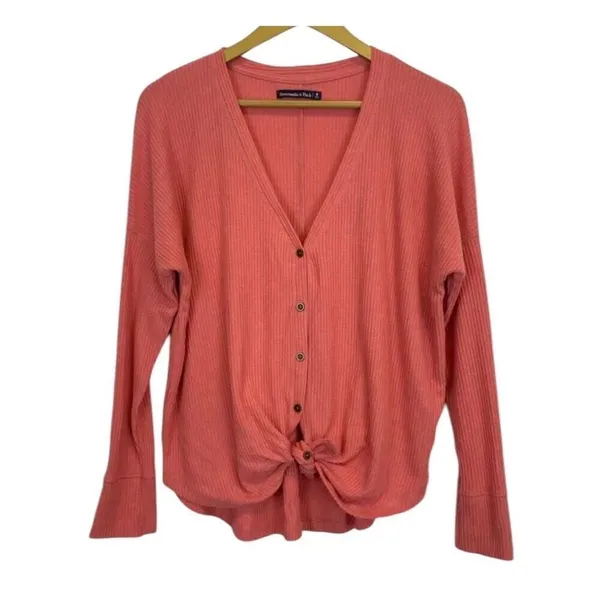 ✨ABERCROMBIE & FITCH Pink Front Tie Sz Medium Top Thermal✨ - Image 3
