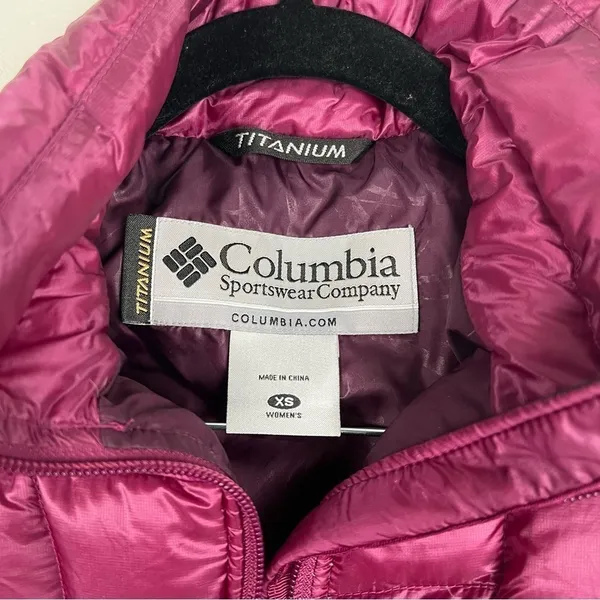 Columbia Down‎ Filled Vest Sz XS - Image 2