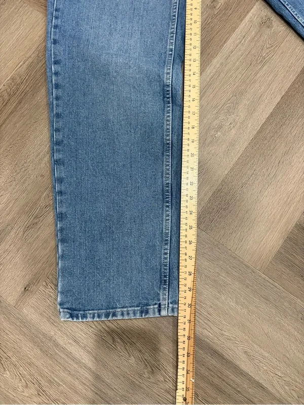 BDG Jeans High Rise Baggy Straight Leg Medium Blue Wash Size 27 - Image 8