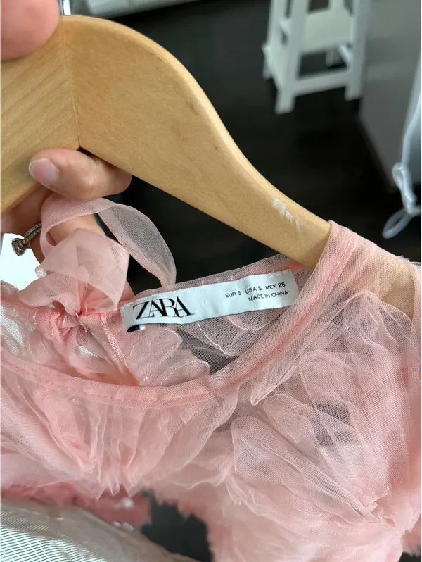 Zara Organza Top Size Small - Image 6