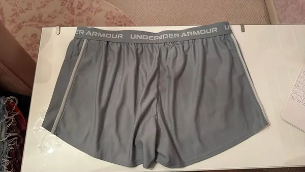 Under armour shorts - Image 2