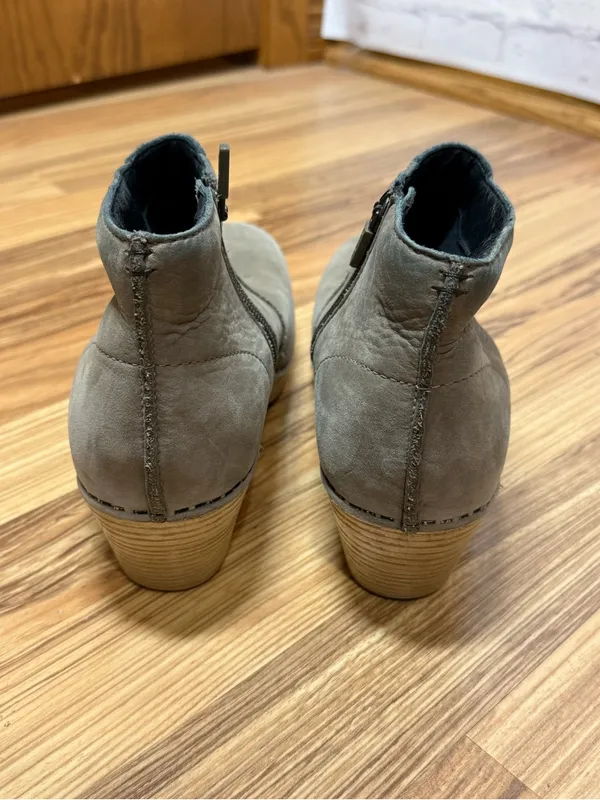 Dansko Taupe Maria Leather Ankle Booties, sz 38 - Image 5