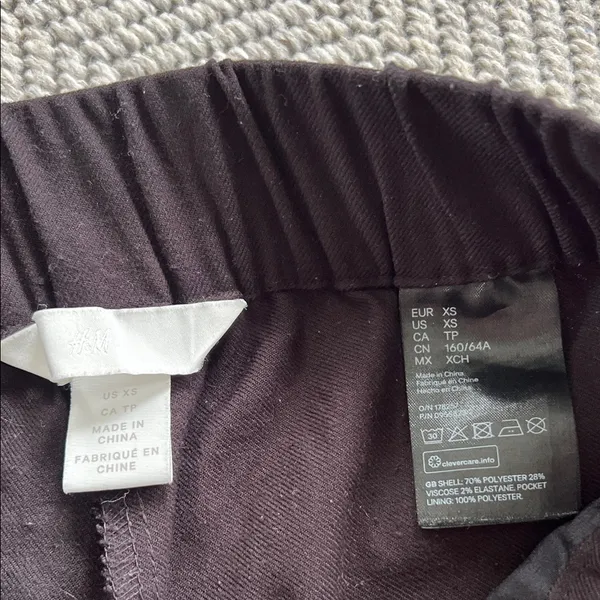 Women’s H&M Black Elastic-Waist Pants - Image 2
