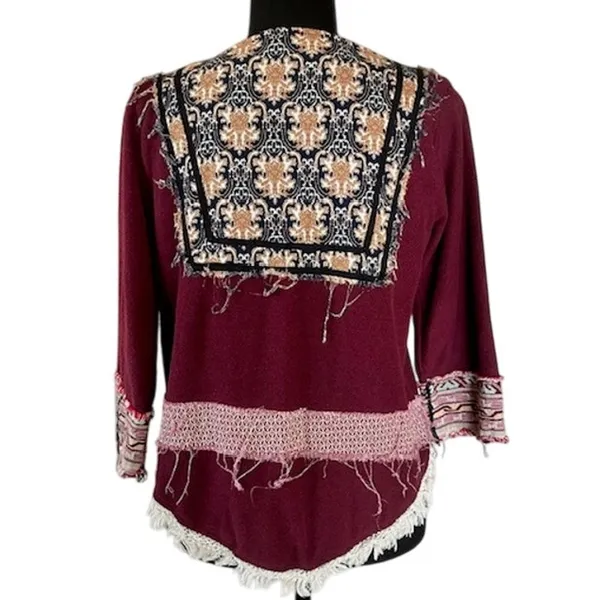 Gimmicks by BKE Boho Embroidered Jacket Size S Burgundy Open Front - Image 3