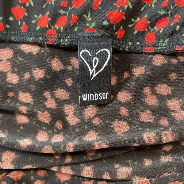 Windsor Ruched Floral Mini Skirt Black Red Rose Print Size Large - Image 4