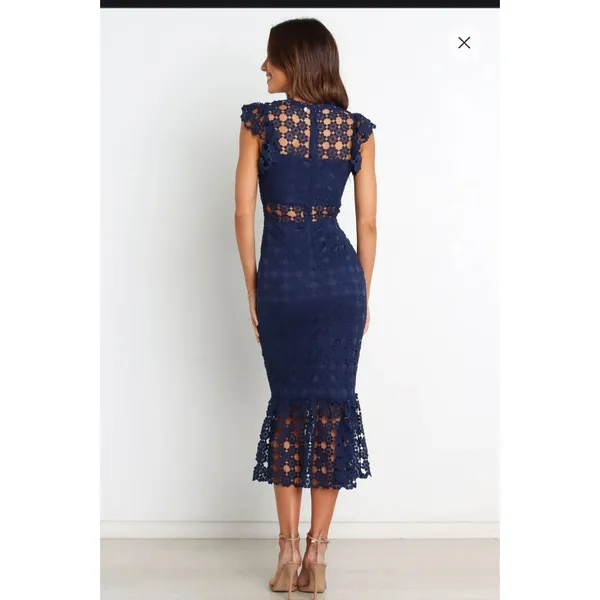 Petal and Pup Womens Lauren Dress - Navy Lace Cutout Midi Sz 14 - Image 4