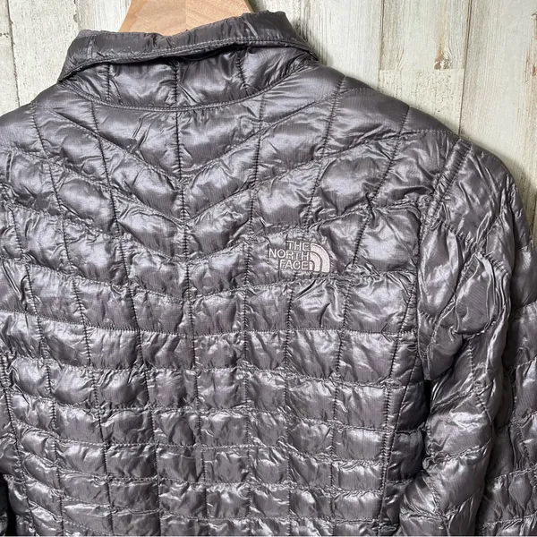 The North Face Gray‎ Purple Quilted Puffer Jacket Zip Womens Size Small - Image 6
