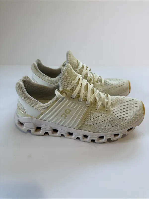 On Running Women's Sneakers in Cream - Image 4
