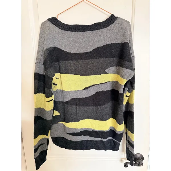 Pam & Gela Sweater Womens V-Neck Abstract Camo Intarsia M Grey Yellow Black‎ - Image 4
