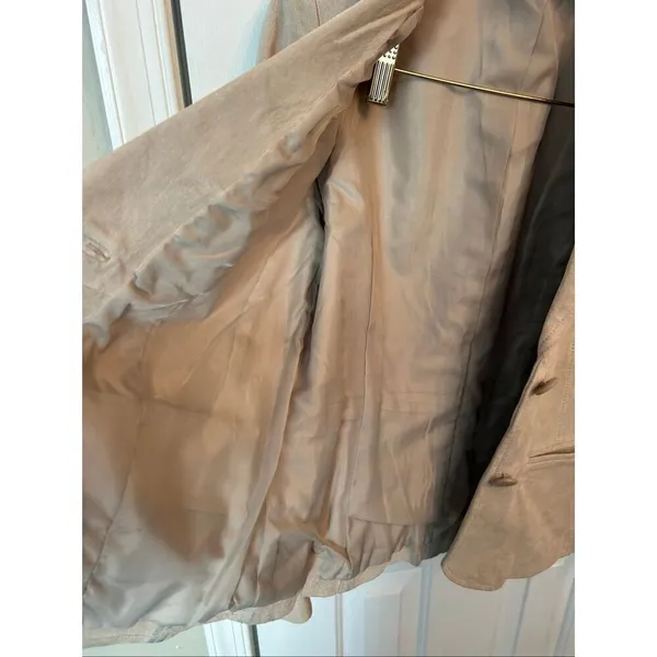 Relativity tan suede/leather jacket size small - Image 5