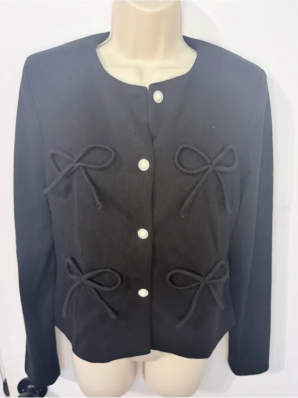 RIVIR Black Knit Jacket Size M Bow Detail Pearl Rhinestone Buttons Collarless - Image 3
