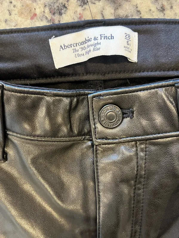 Abercrombie High-Rise - Image 2