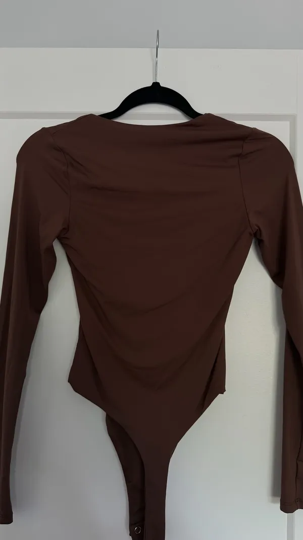 Brown Square Neck Long Sleeve Bodysuit - Image 4