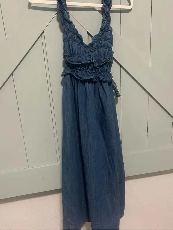 Kimchi Blue Kenzie Empire Waist Bow Back Denim Maxi Dress size medium - Image 7