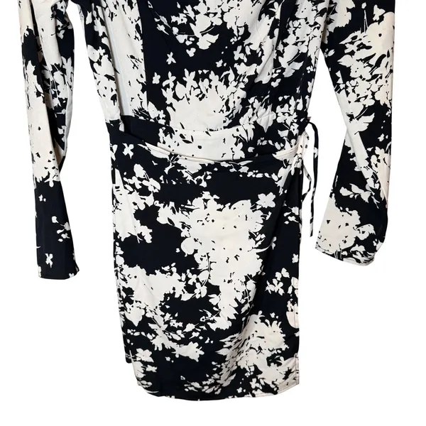 Abercrombie & Fitch NWT Long Sleeve Wrap Mini Dress Black White Floral Sz‎ Small - Image 4