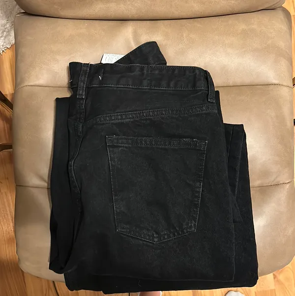 ZARA Black High Waisted Jeans - Image 5
