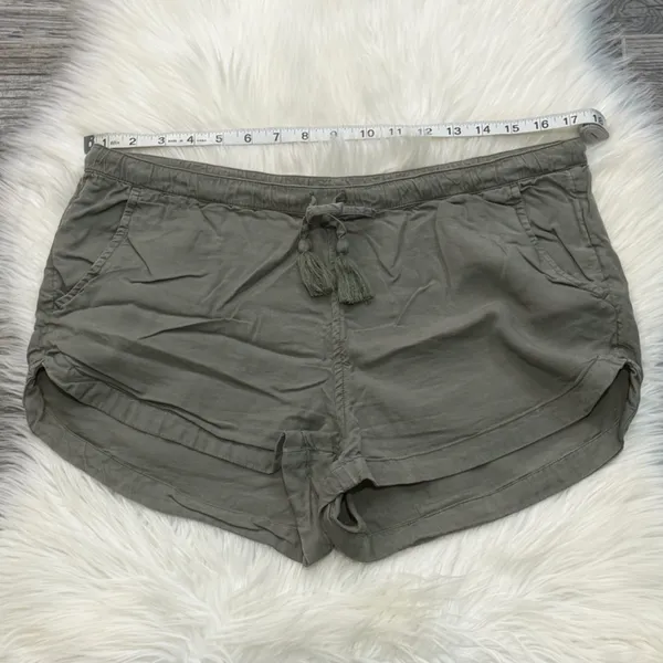 Aerie Lyocell Olive Green Shorts Drawstring Tassel Pull On Size Medium - Image 4