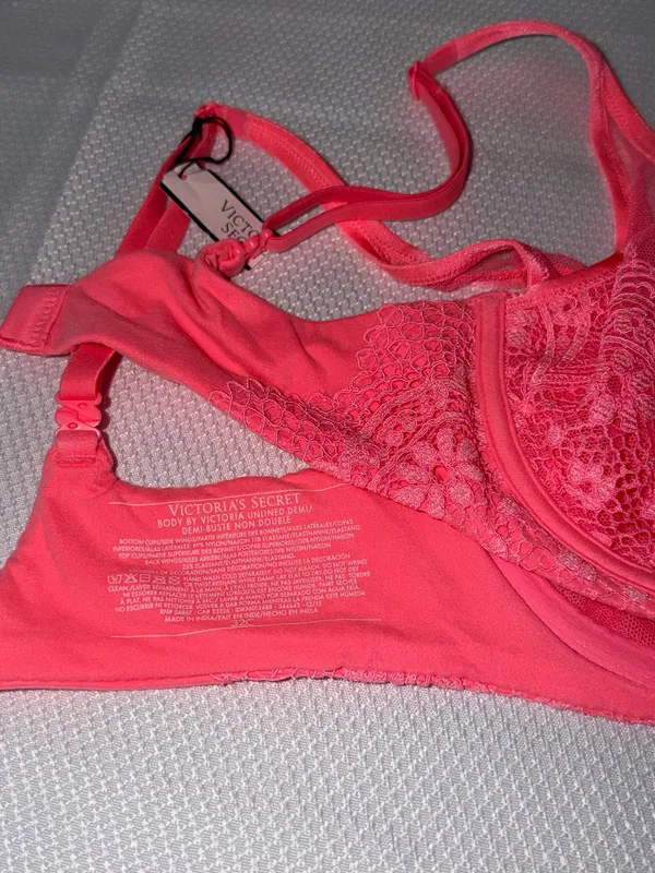 Body By Victoria's Secret Bra - Image 4