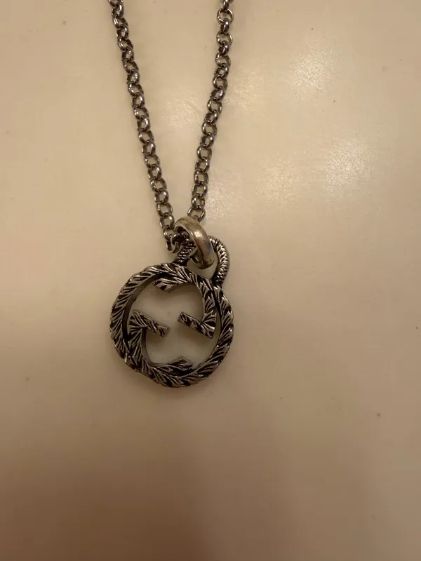 Gucci Pendant Necklace Interlocking G - Image 3