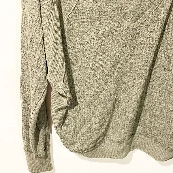 We the Free People Size Small Oversized Olive Green Waffle Thermal Scoop Shirt - Image 2